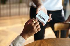 英飞凌SECORA™ Connect X和SECORA™ Wallet赋予智能可穿戴设备安全非接触支付功能